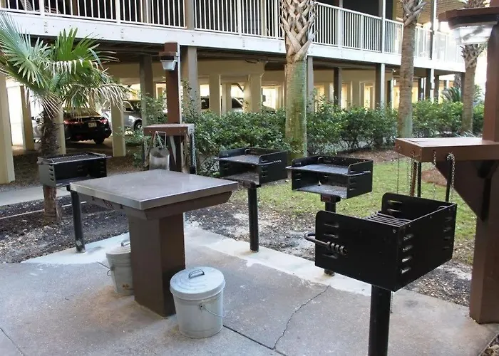 Sandpiper 1c- Stylish Gulf-side Affordable Holiday home